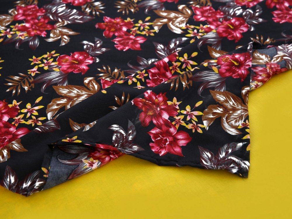 4 Pcs Elegant Bedsheet Set for Summer under AC Use - 1253 - myhomestyle.pk