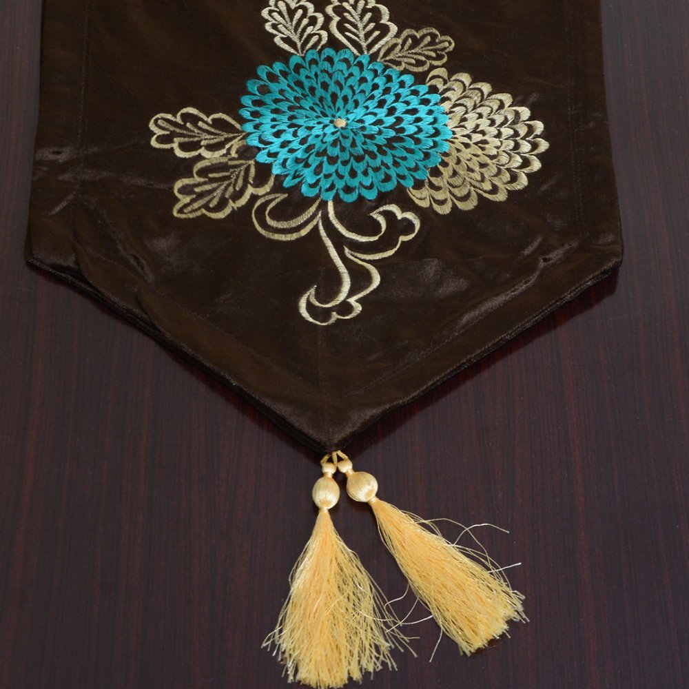 7 Pcs Luxury Velvet Embroidered Table Runner Set - 1152 - myhomestyle.pk