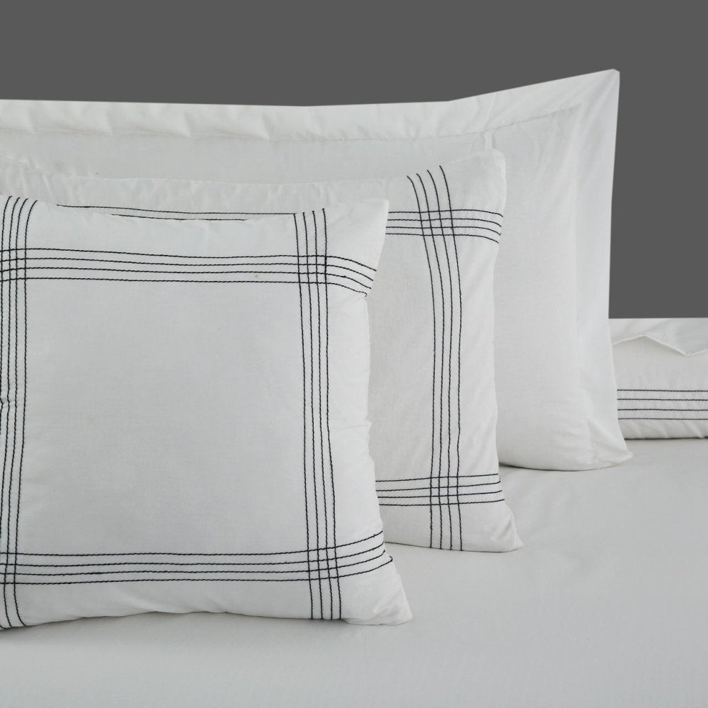 8 PCS LUXURY DUVET SET - 1265 - myhomestyle.pk