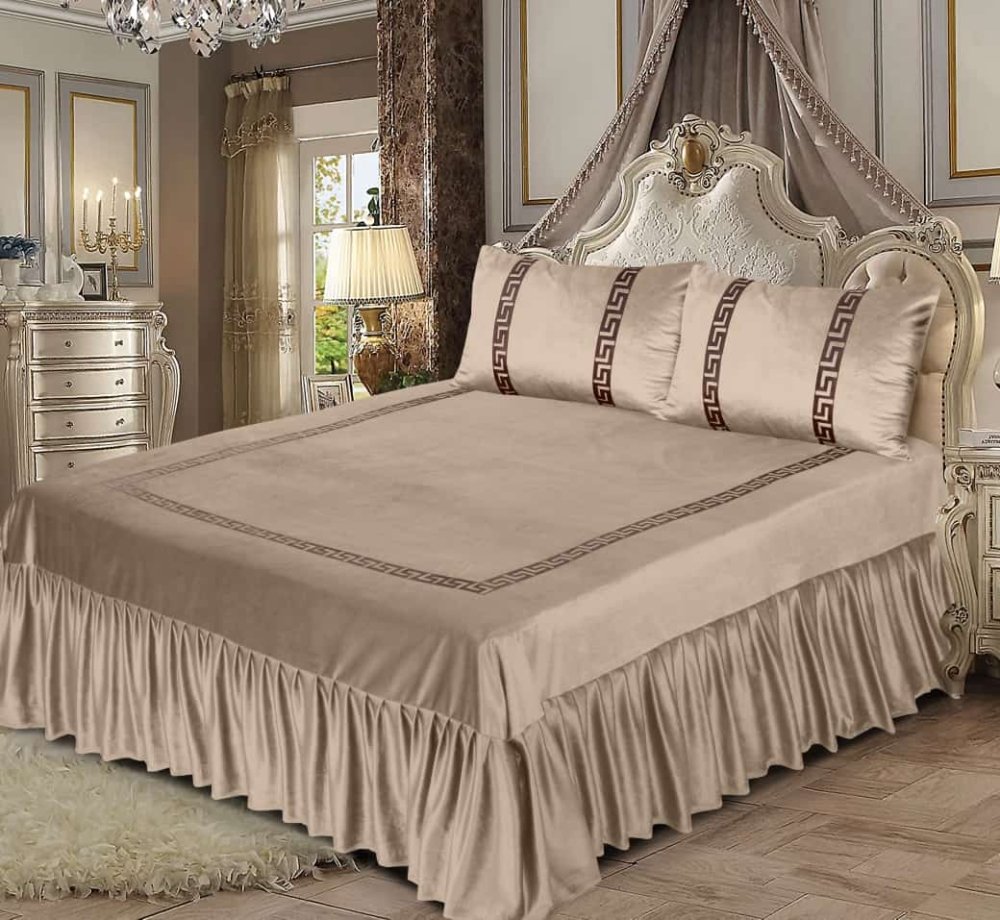 BEIGE VELVET BEDSHEET SET - 5 PCS - myhomestyle.pk