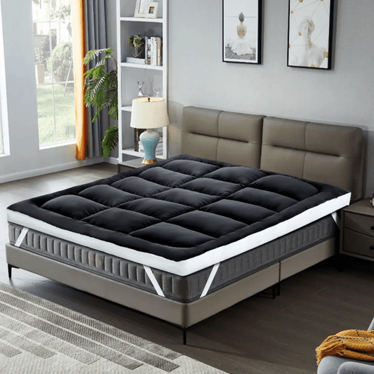 Mattress Topper Cozy & Snug - Front Reverse White & Black - myhomestyle.pk