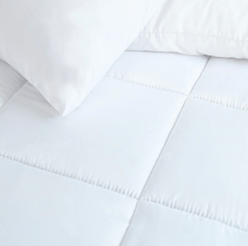 Mattress Topper Cozy & Snug - White - myhomestyle.pk